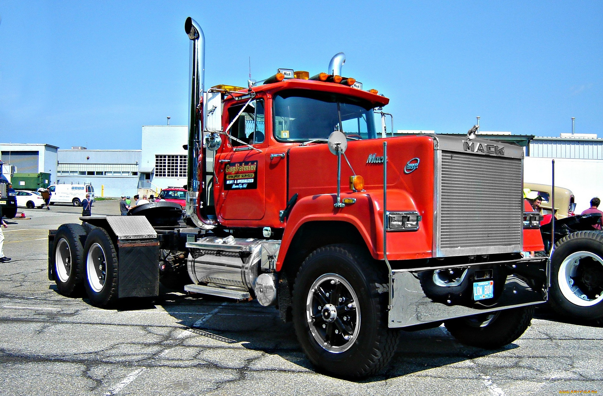 Ford Mack